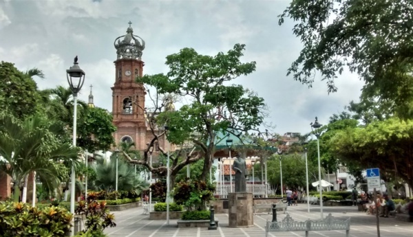 Central Plaza Puerto Vallarta